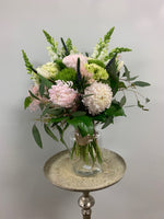 Load image into Gallery viewer, Pastelle Arrangement in Vase
